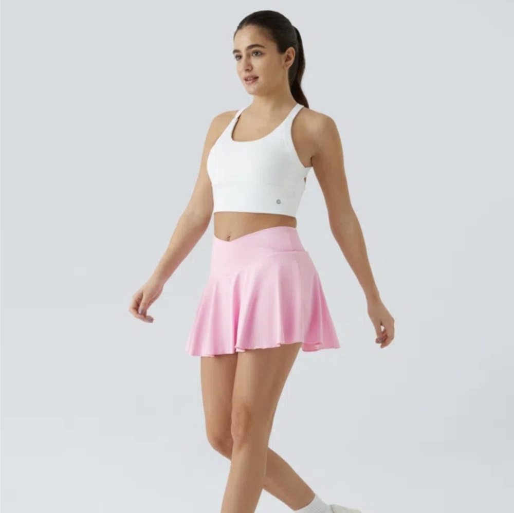 NWOT Halara SoftlyZero Airy Comfy High Waisted Crossover Tennis Skirt